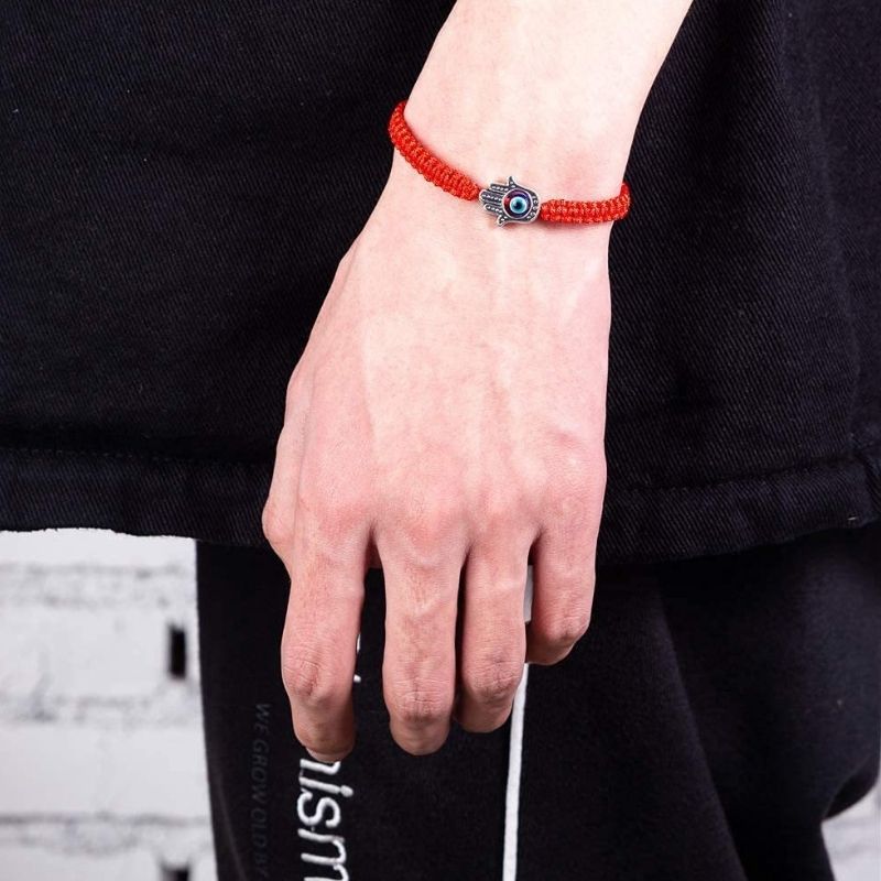Bracelet en fils rouges avec main de Hamsa - Protection contre le mauvais œil - Karma et Moi