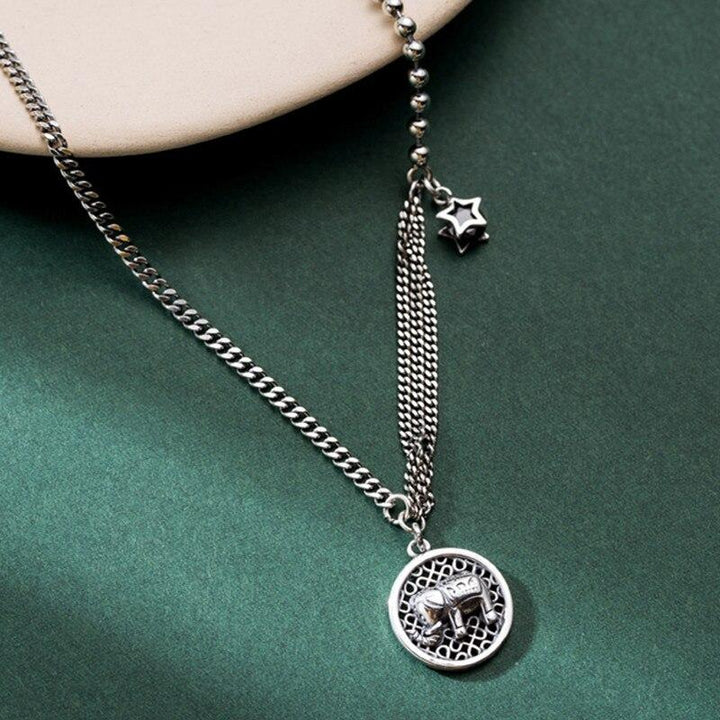Collier en forme d’éléphant en argent - Porte bonheur - Karma et Moi