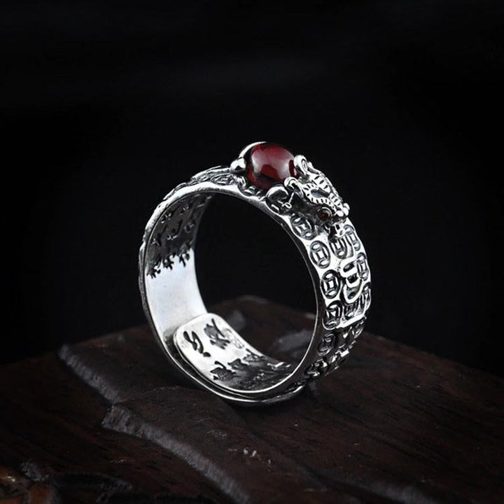 Bague Pixiu en grenat naturel - Bague de richesse Feng Shui - Karma et Moi