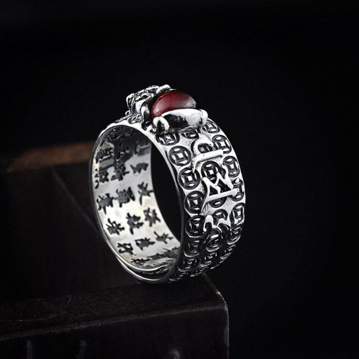 Bague Pixiu en grenat naturel - Bague de richesse Feng Shui - Karma et Moi