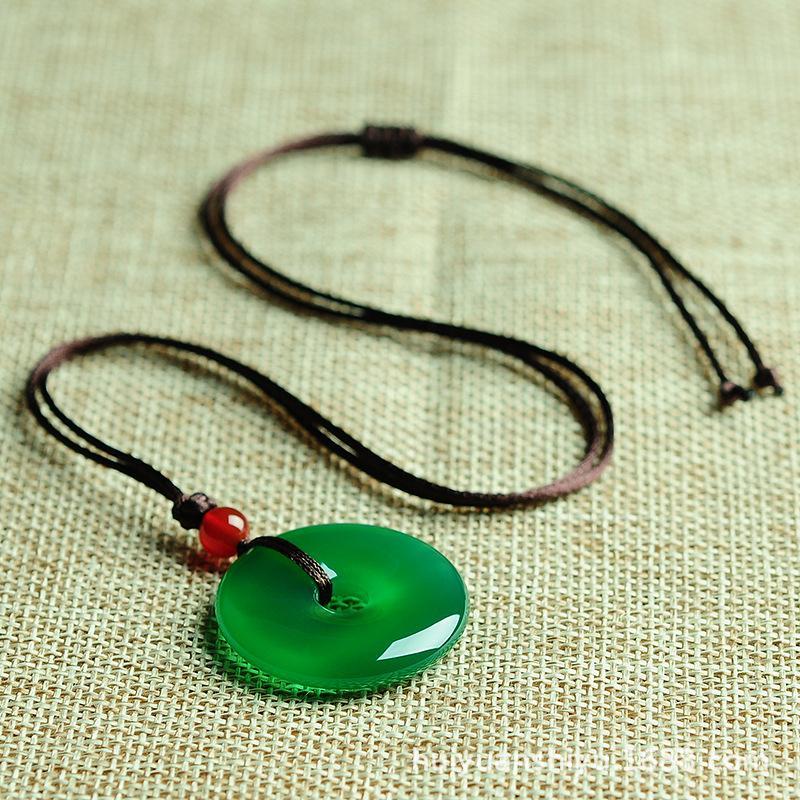 Collier avec disque en jade vert - Karma et Moi